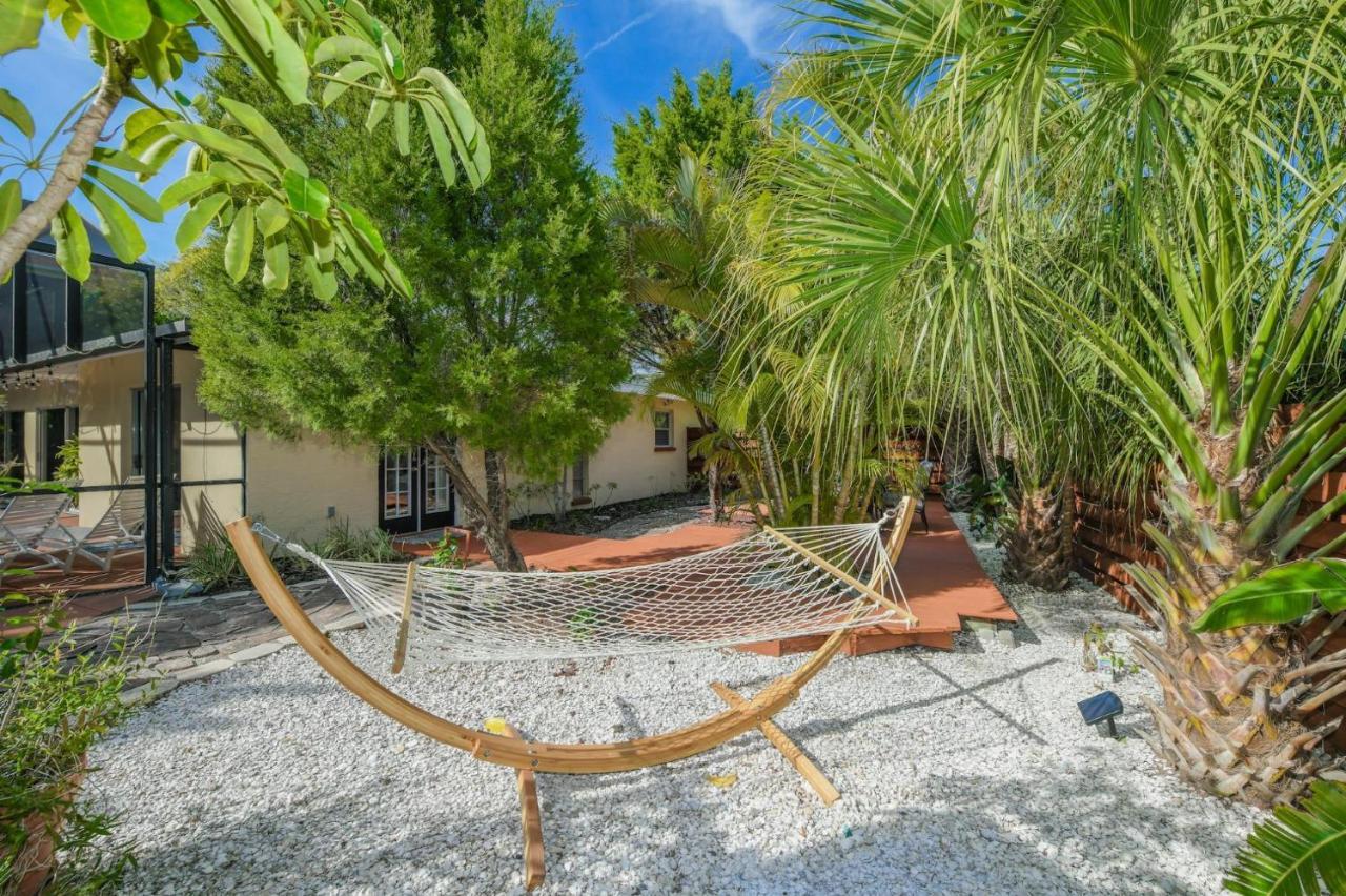 Island Time - Home Wenclosed Lagoon Style Pool Spa Walk To Beach Bikes Holmes Beach Εξωτερικό φωτογραφία